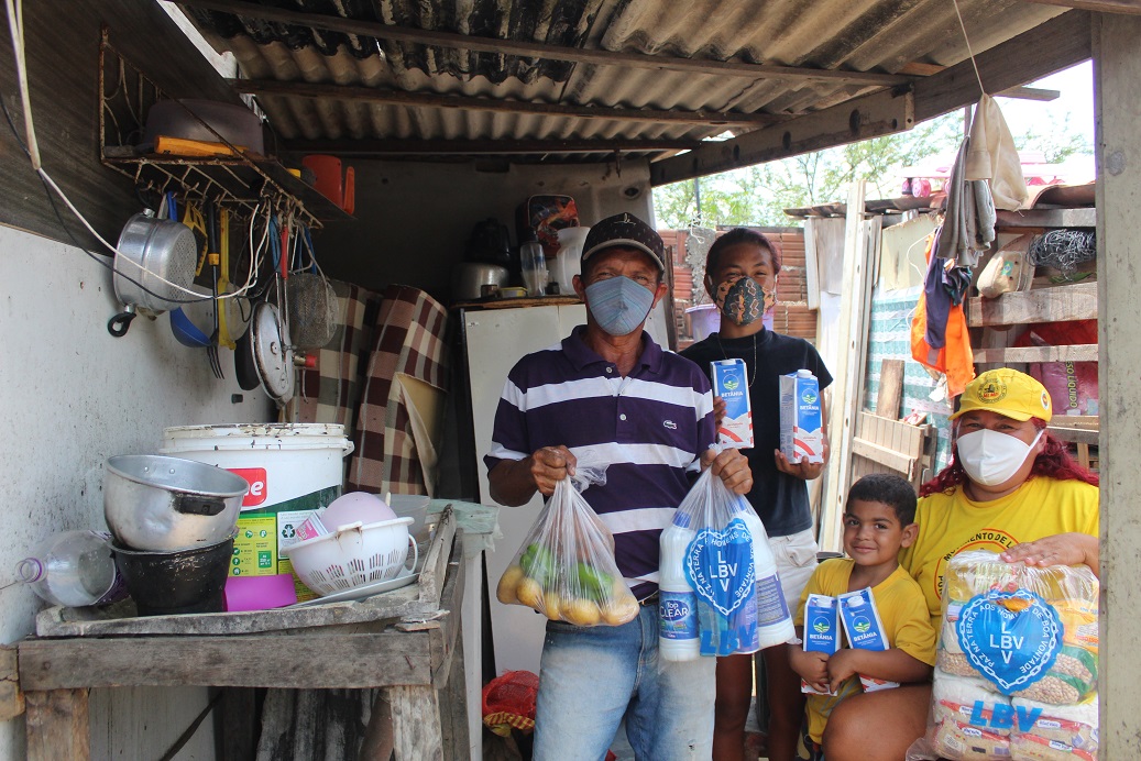 Comunidade na zona oeste de Natal RN recebeu alimentos e assistência médica da lbv e parceiros
