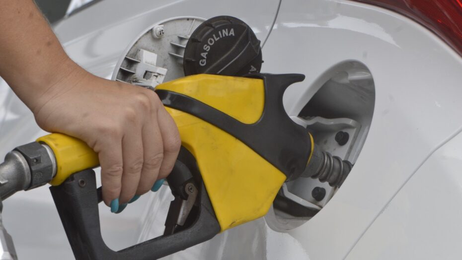 “pagando para trabalhar”, diz motorista após gasolina bater r$ 7,29 em natal