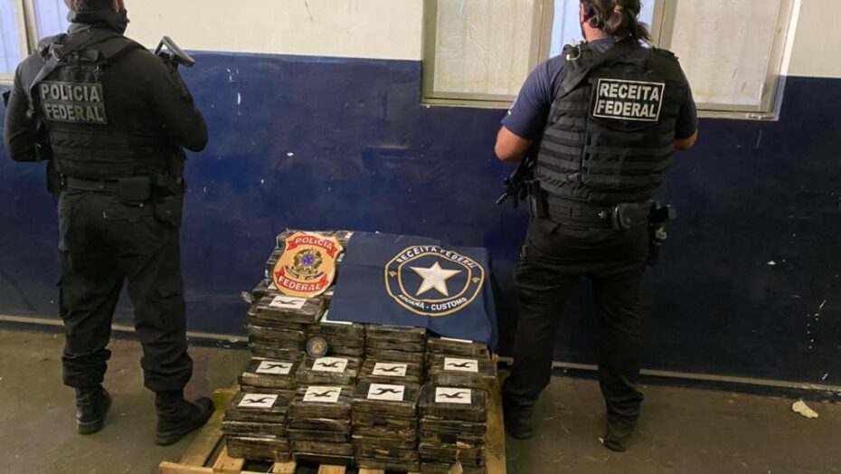 Receita e pol&iacute;cia federal apreendem 265 kg de coca&iacute;na no porto de natal