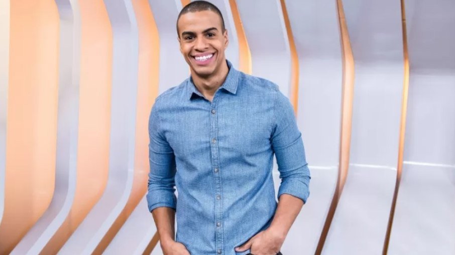 Tv globo faz mudanças e define sucessor de poliana abritta na apresentação do fantástico, diz colunista