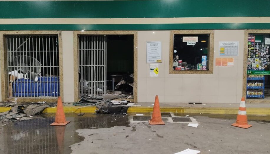 Criminosos invadem posto de combustíveis as margens da br-304 e explodem cofre no Rio Grande do Norte