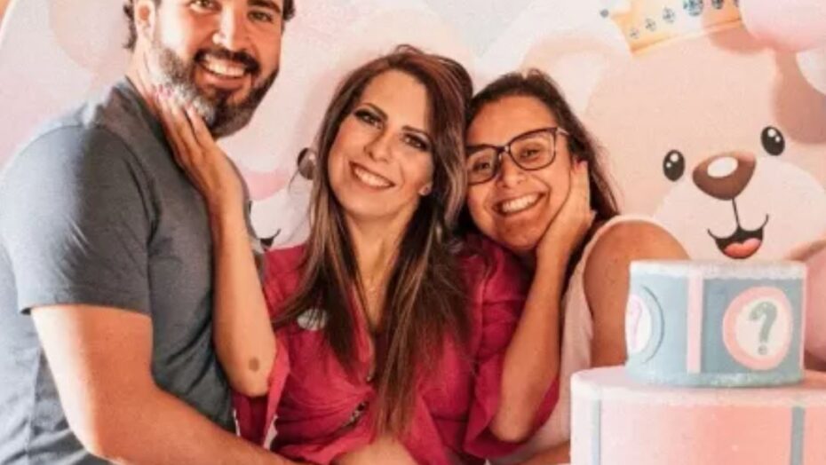 "Grávidos": trisal que começou como amizade celebra família crescendo - Agora RN