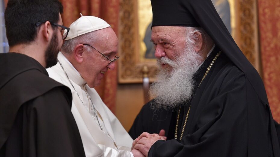 ‘papa, você é um herege’, grita padre ortodoxo durante passagem de francisco