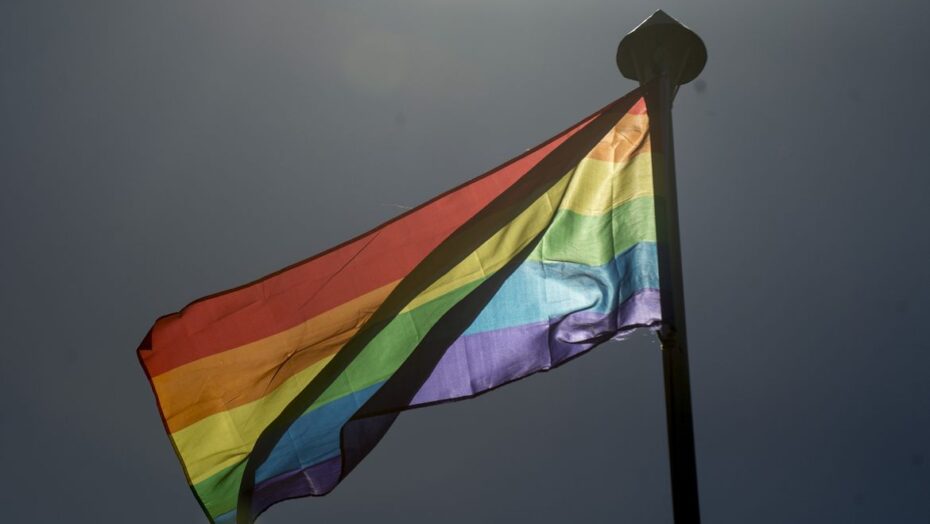 Natal pune racismo e LGBTfobia com cassação - Agora RN