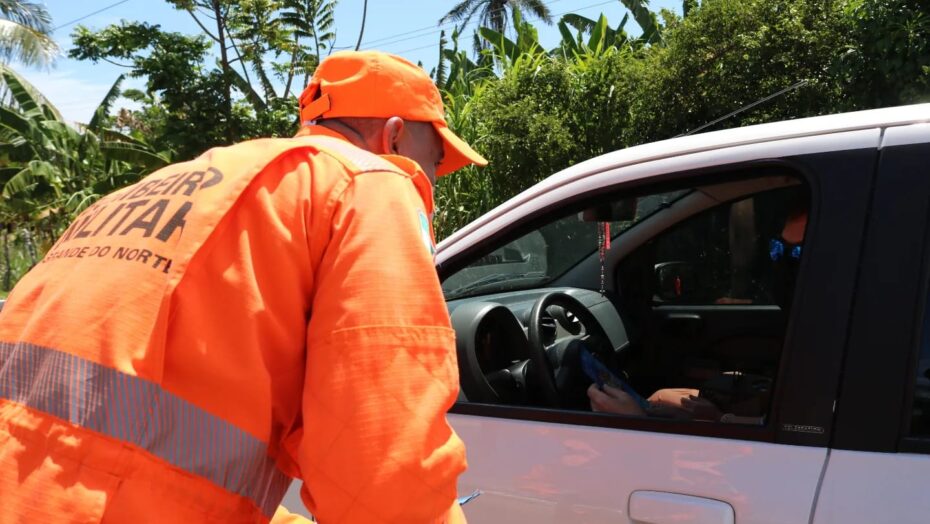 Praia Segura: Bombeiros registram 16 mil orientações a turistas e potiguares - Agora RN