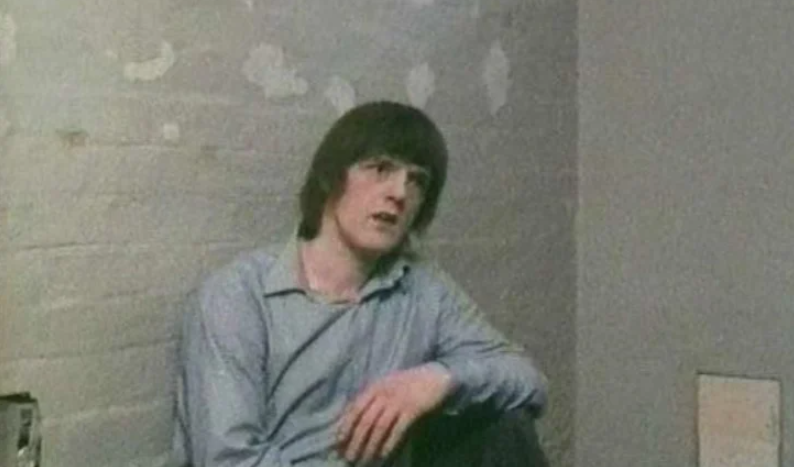 Assassino preso em caixa de vidro há 47 anos faz promessa assustadora - Agora RN