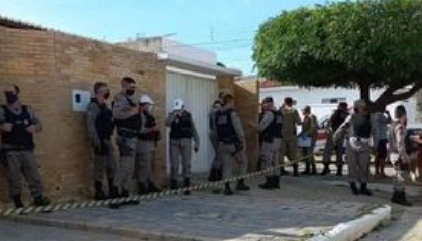 Menino de 13 anos confessa que matou a mãe e o irmão porque foi proibido de usar o celular - Agora RN