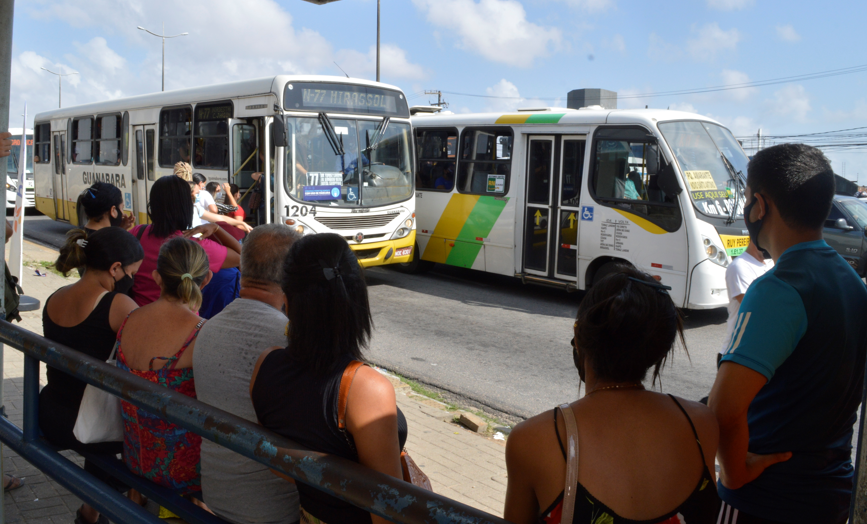 Retirada de 24 linhas e ônibus lotados geram transtoRio Grande do Norteos aos Natal RNenses - Agora RN