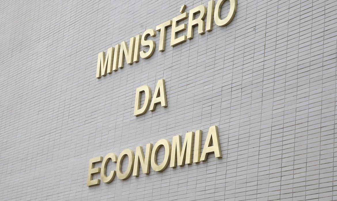 Atividade econômica tem alta de 0,05% em setembro