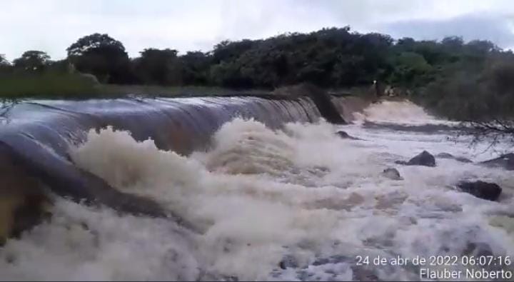 Pelo menos sete reservatórios de água do RN sangram após chuvas - Agora RN