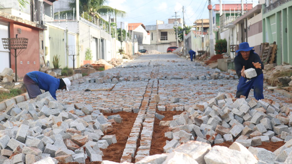 Prefeitura de PaRio Grande do Norteamirim realiza obras de pavimentação na cidade - Agora RN