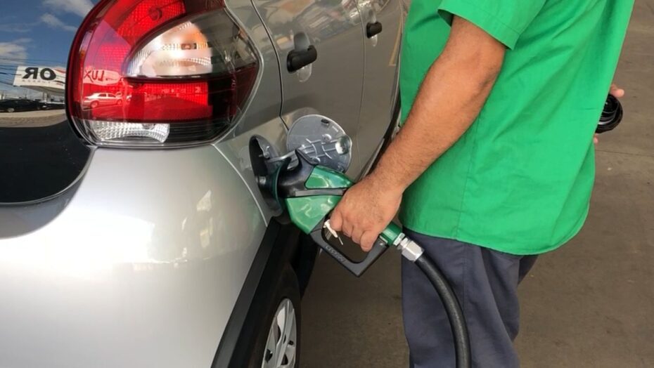 Sindipostos-RN justifica aumento no preço do litro da gasolina em Natal:  