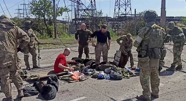 azovstal ucrania soldados 18052022074927105