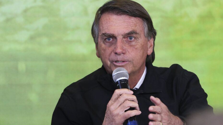 Bolsonaro chega a concentração na Marcha com Jesus pela Liberdade em Natal