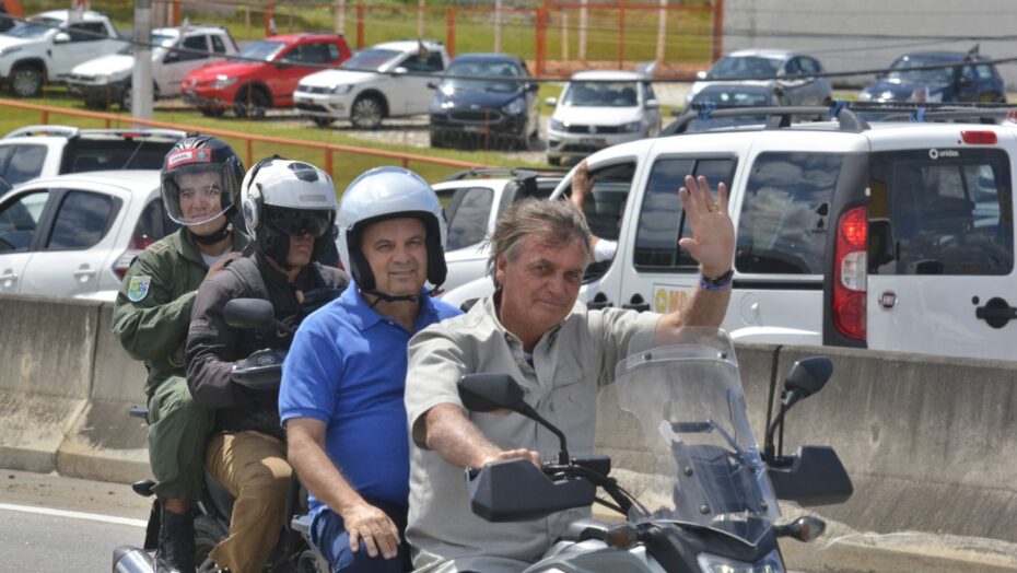 Com rogério marinho na garupa, bolsonaro faz motociata em natal | notícias do rio grande do norte bolsonaro e o garupa