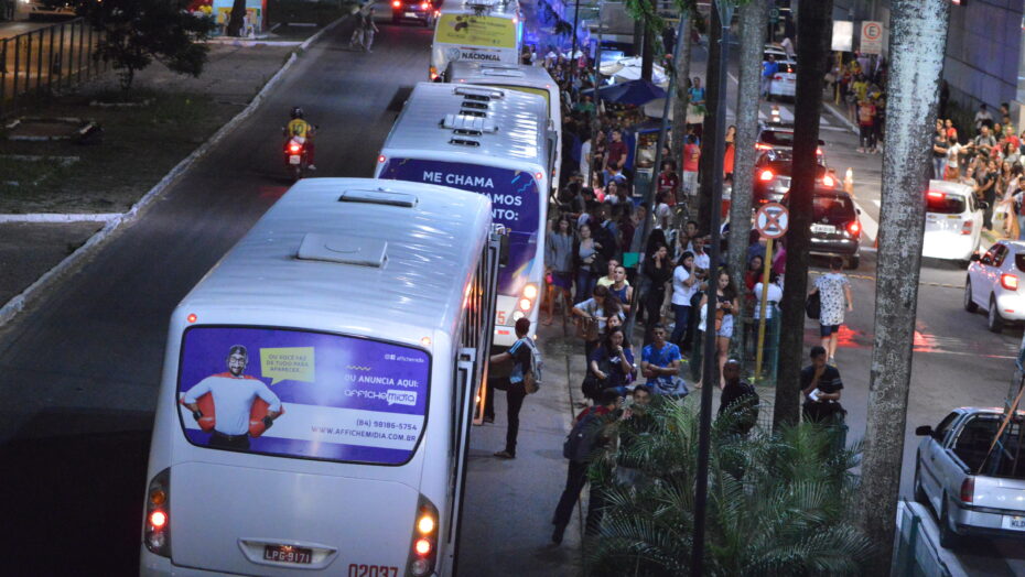 Natal veta perdão de dívidas de multas e mantém isenção de iss ao transporte público | notícias do rio grande do norte Ônibus em circulação na capital