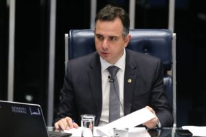 Presidente da Casa, terá algumas semanas para avaliar o cenário político antes de definir quem será o relator da reforma - Foto: Reprodução