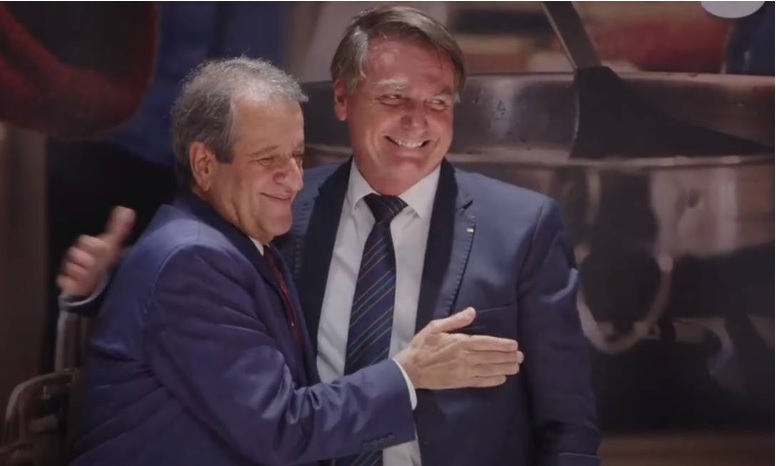 Valdemar diz que objetivo do pl é reeleger bolsonaro e não crê em inelegibilidade do 'capitão' | notícias do rio grande do norte Valdemar Costa Neto e Bolsonaro / Foto: reprodução