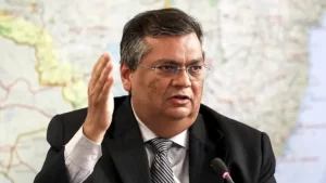 Ministro da Justiça, Flávio Dino, afirmou que o pastor André Valadão responderá legalmente por "propagar ódio contra as pessoas" - Foto: Reprodução