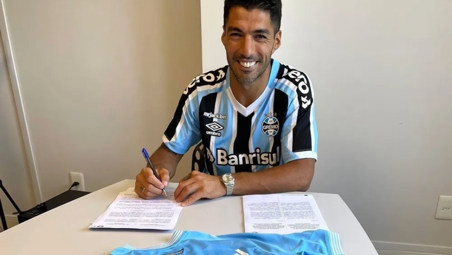 Luis suárez, que mordeu jogador na arena das dunas, em 2014, assina com grêmio | notícias do rio grande do norte 11ss