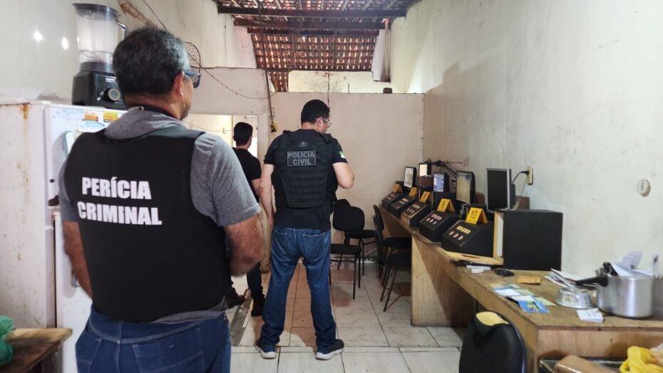Polícia civil combate jogos de azar e apreende máquinas caça-níqueis no alecrim | notícias do rio grande do norte WhatsApp Image 2023 01 27 at 07.18.48