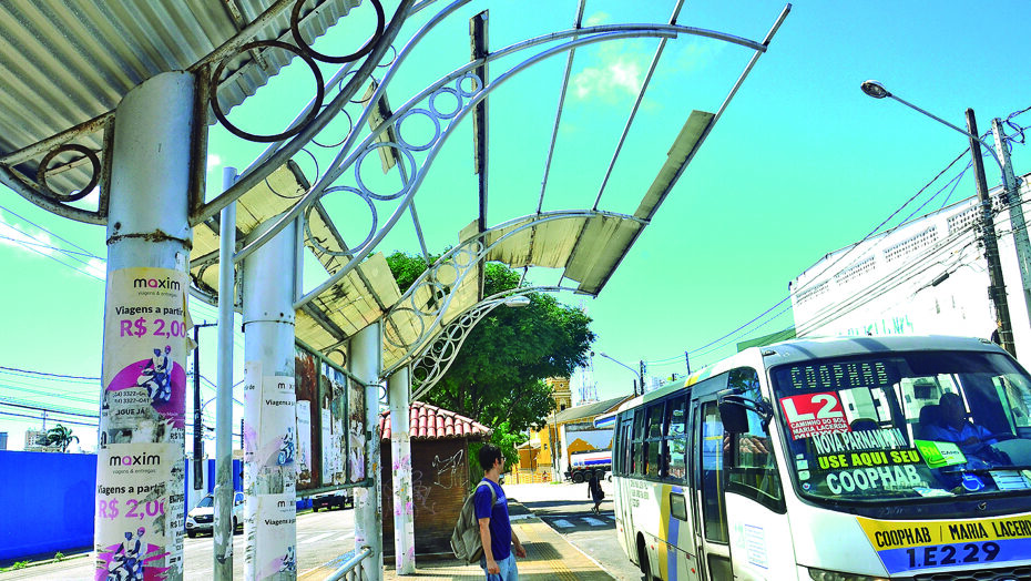 Parada de Onibus Padre Miguelinho Alecrim (1)