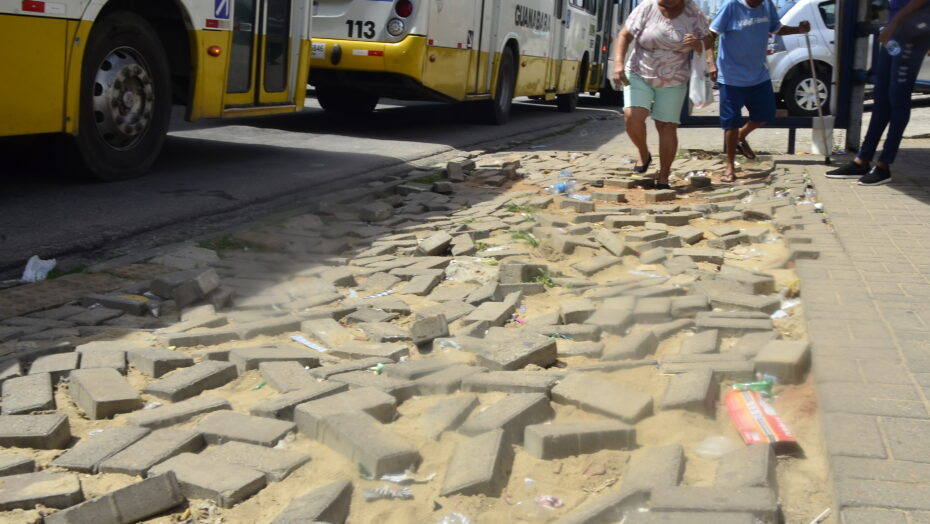 Parada de Ônibús Tomaz Landim (7)