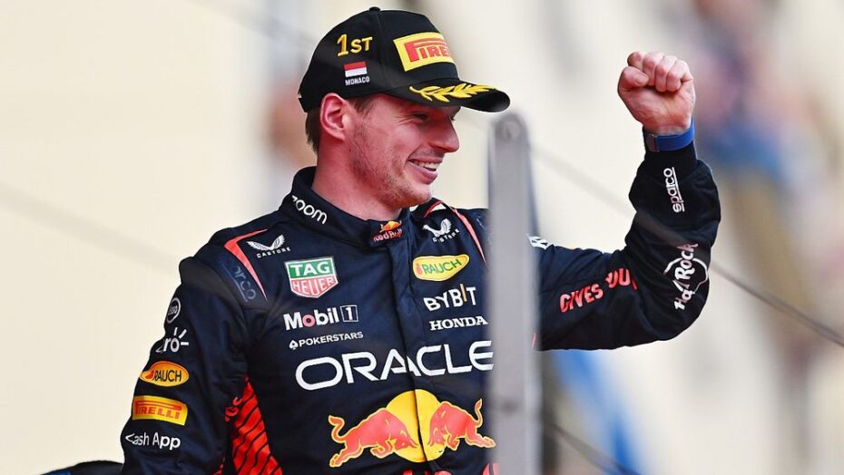 podium max verstappen red bull