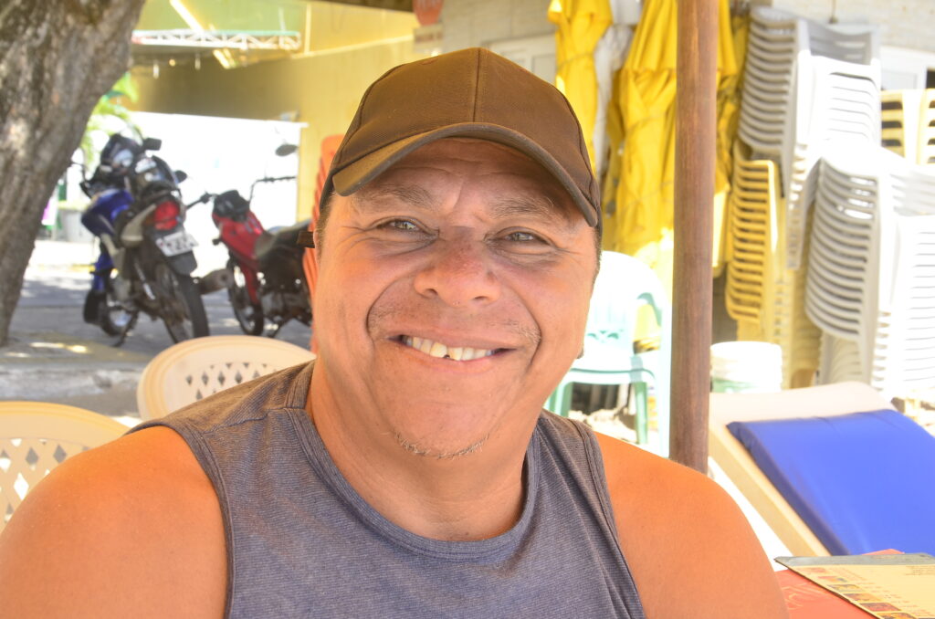 Neilton é morador da Vila de Ponta Negra, em Natal / Foto: José Aldenir