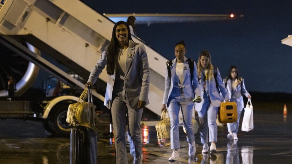 Desembarque da seleção feminina na Austrália copa 2023 - Foto: Thais Magalhães/Agência Brasil