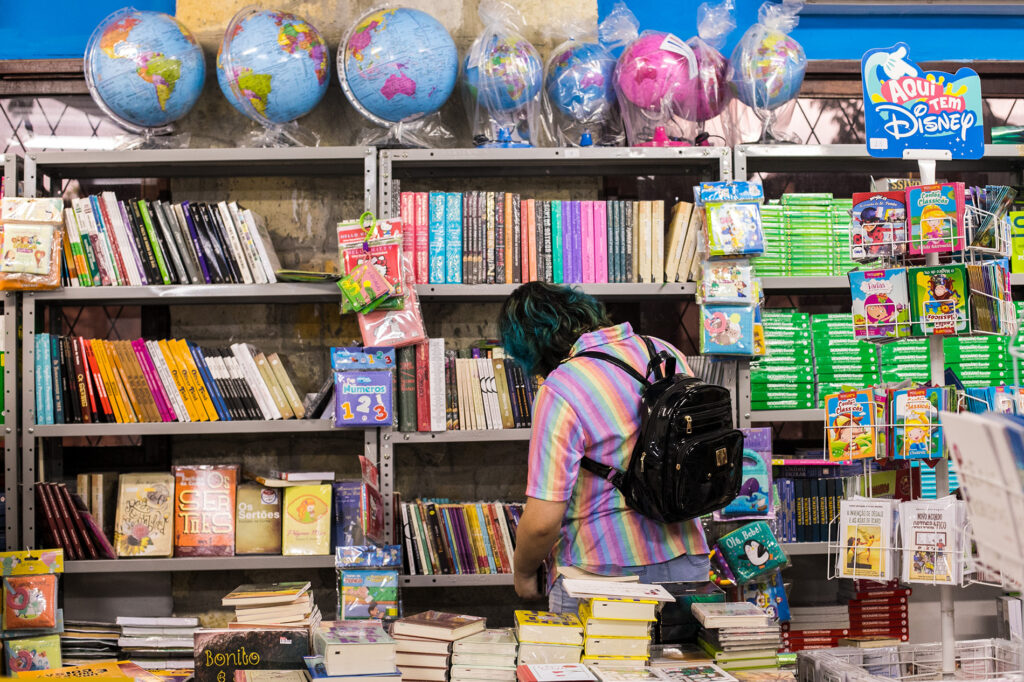 Durante os 4 dias de Feira do Livro em Mossoró, salas de aula serão transformadas em livrarias e áreas verdes em palcos. Foto: Jean Lopes