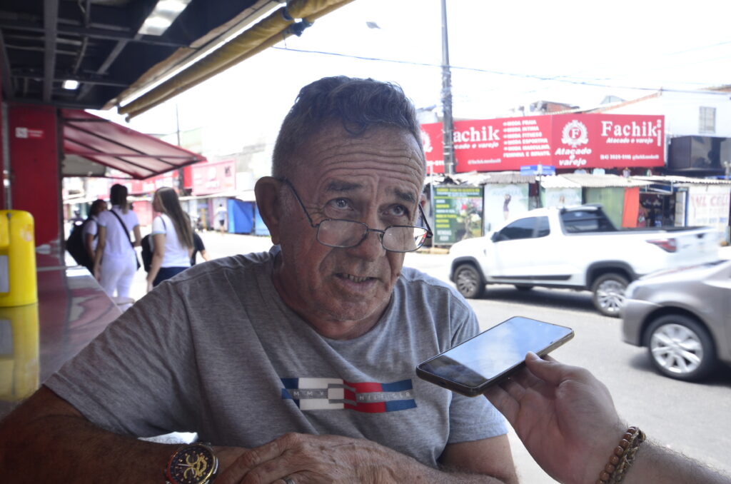 José Anchieta está há mais de 30 anos no comércio do Alecrim / Foto: José Aldenir