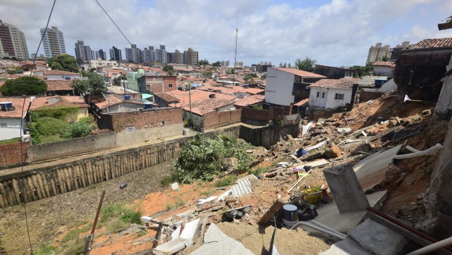 DESLIZAMENTO NATAL