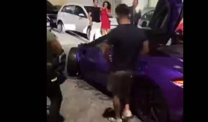 Corpo de Bombeiros foi chamado para socorrer um homem ferido que estava com um corte na cabeça e dores no corpo | Foto: Redes Sociais