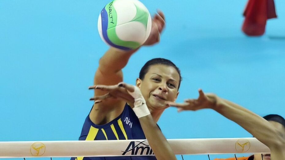 Walewska era considerada uma das maiores esportistas da seleção brasileira de vôlei e morreu aos 43 anos - Foto: Reprodução / Redes Sociais