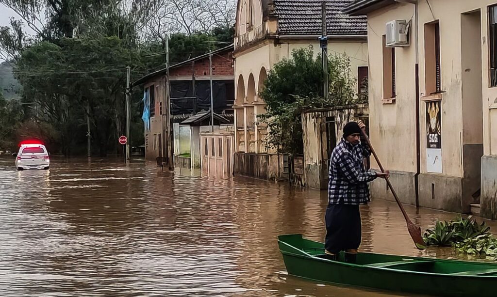 Volumes de chuva podem variar entre 100 milímetros e 200 milímetros nas regiões sul. Foto: Defesa Civil/RS