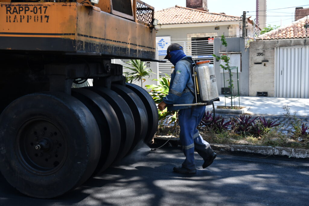 obras Asfalto Novo av Amintas Barros foto Alex Régis