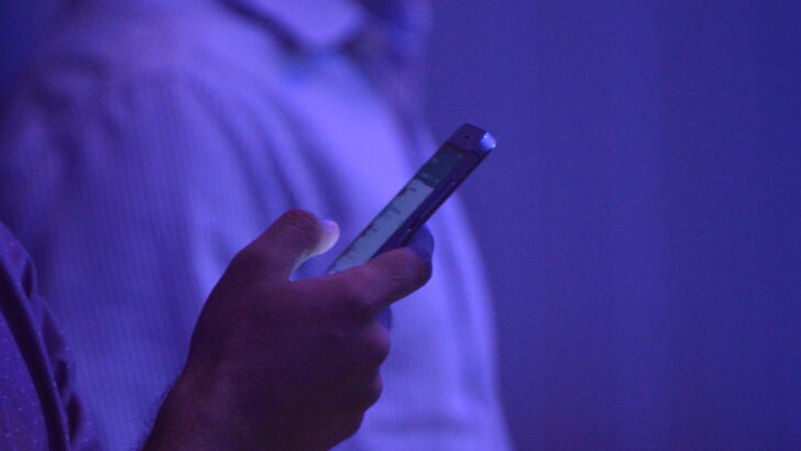Chats virtuais em jogos pelo celular eram meio de comunicação para ataques. Foto: José Aldenir/Agora RN.