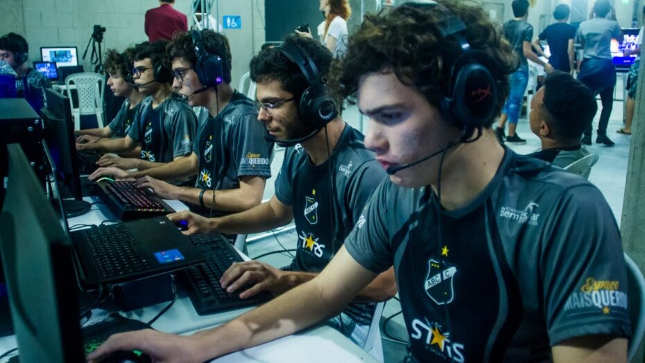 Entra na reta final o 1º campeonato escolar de e-sports do estado | notícias do rio grande do norte Estudantes participam de competições como free fire e e-football - Foto: Reprodução