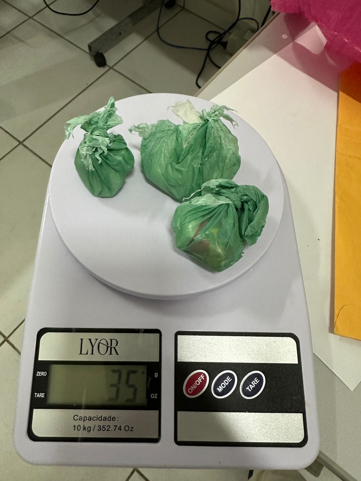 Ação também encontrou drogas com os suspeitos. Foto: PC RN.