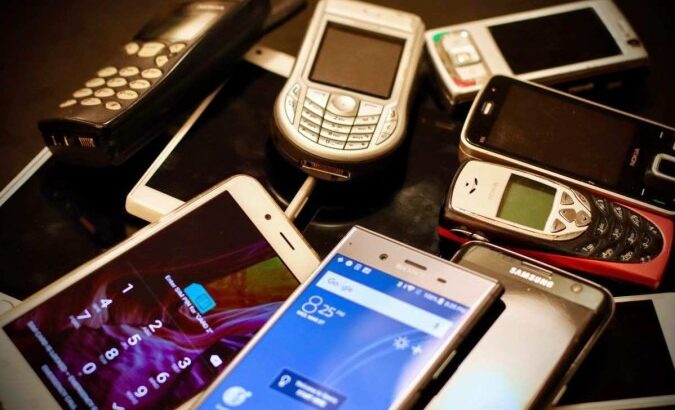 Celulares. Foto: unsplash/ Eirik Solheim