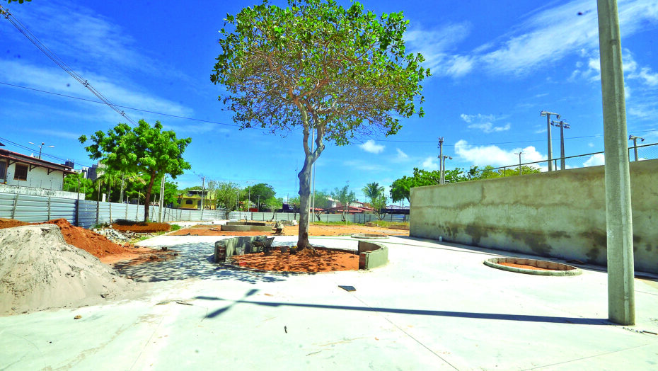 Raniere comemora homenagem a ex-vereador em praça de candelária: “importante reconhecimento” | notícias do rio grande do norte Praça Armando Nobre Viana será entregue no primeiro trimestre do próximo ano, de acordo com a Prefeitura do Natal. Foto: José Aldenir/AGORA RN