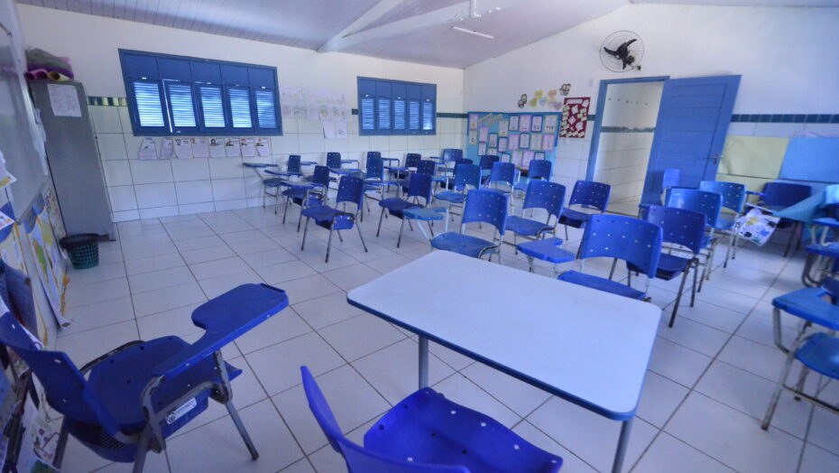 Sala de aula vazia; matrículas devem preencher vagas do ensino integral e profissional no RN. Foto: José Aldenir/Agora RN.