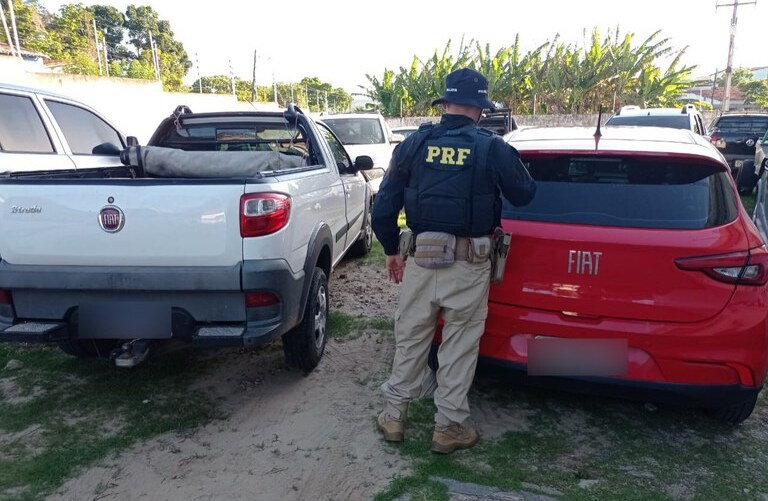 Prf prende 5 pessoas e apreende veículos nas rodovias do rn | notícias do rio grande do norte PRF apreende carros e prende pessoas nas rodovias do RN. Foto: PRF/RN.