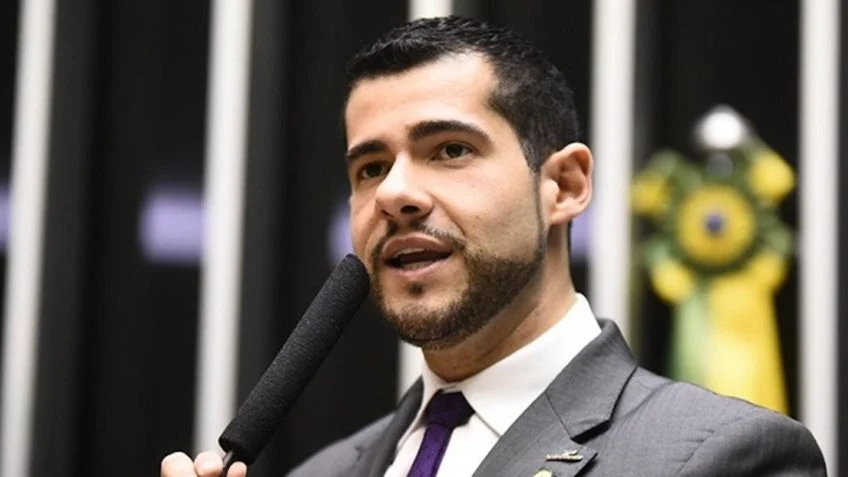 alexandre leite camara deputads assalto 848x477