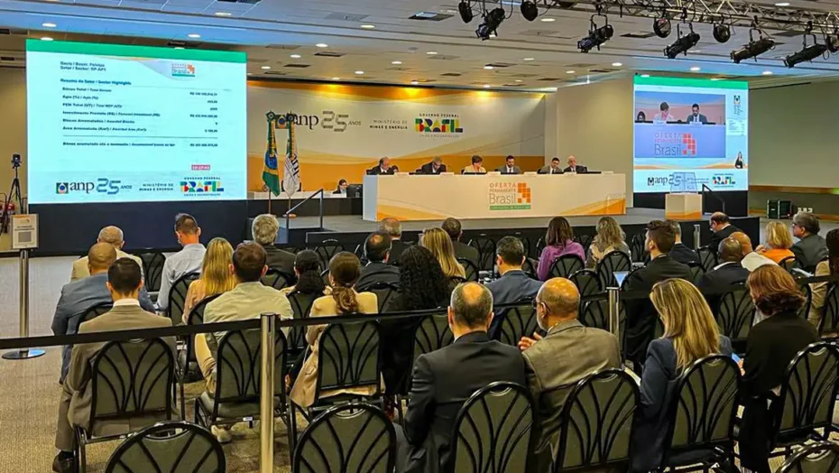 Leilão de blocos de exploração fora do pré-sal arrecada r$ 422 milhões | notícias do rio grande do norte Leilão desta quarta-feira enfrentou oposição de instituições da sociedade civil ligadas a questões ambientais / Foto: ANP GOV