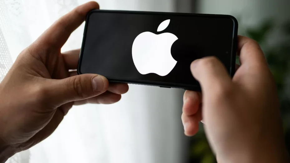 Apple fecha unidade de inteligência artificial e pode demitir até 100 | notícias do rio grande do norte Mateusz Slodkowski/SOPA Images/LightRocket via Getty Images