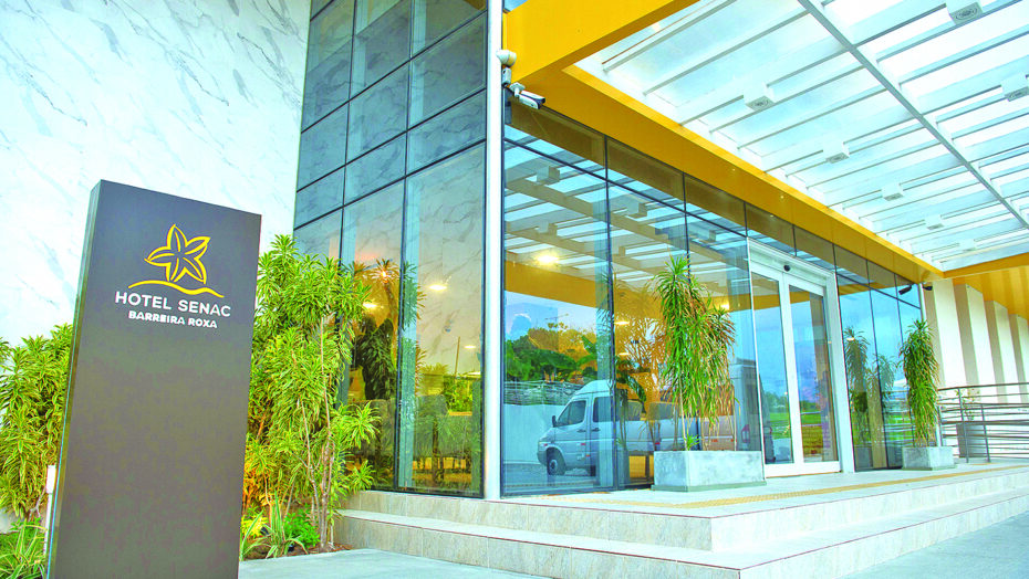 Gerente geral do Hotel Barreira Roxa recebeu reconhecimento. Foto: Reprodução