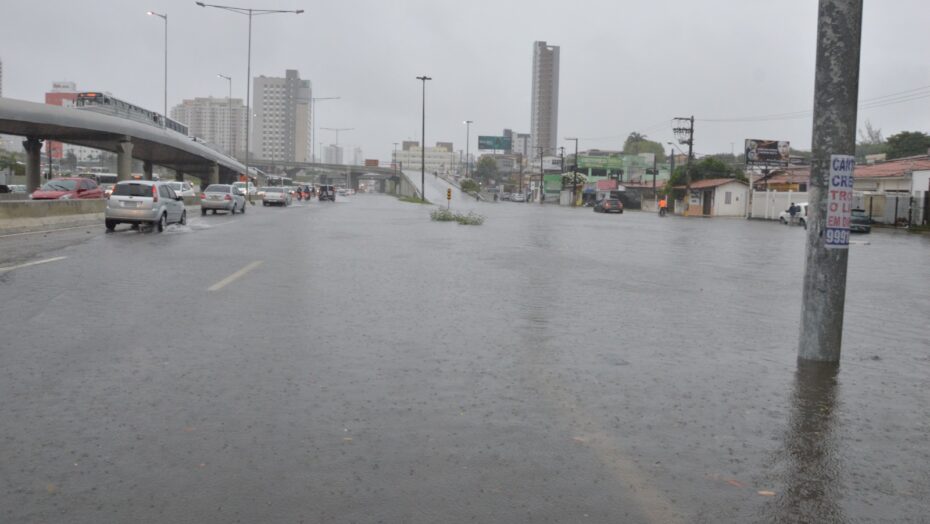 Alagamentos atingiram pelo menos três locais, segundo STTU. Foto: José Aldenir/ Agora RN/Ilustrativa