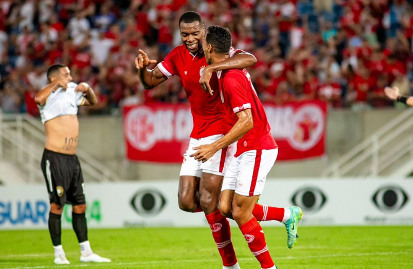 Fez uma péssima partida; leia coluna de Pedro Neto - Foto: Paulo José